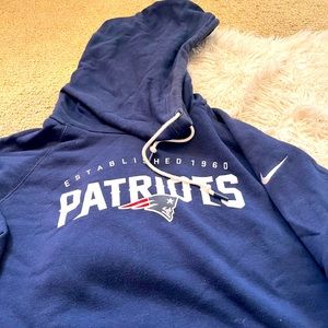 🏈🏈New England Patriots Winter hoodie.  Has pockets and hood covers whole face
